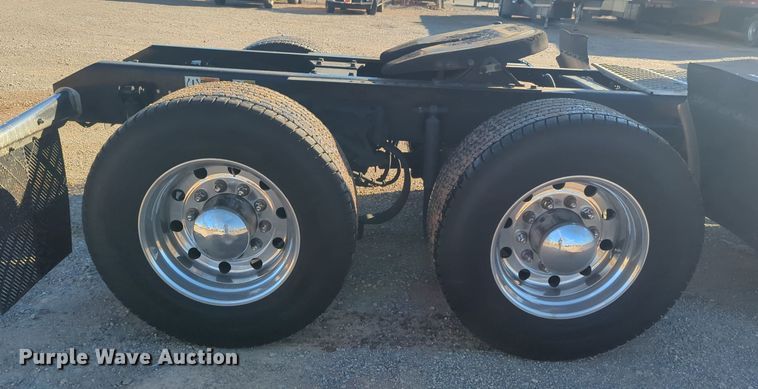 image for item EQ2451 2021 Kenworth T680 semi truck