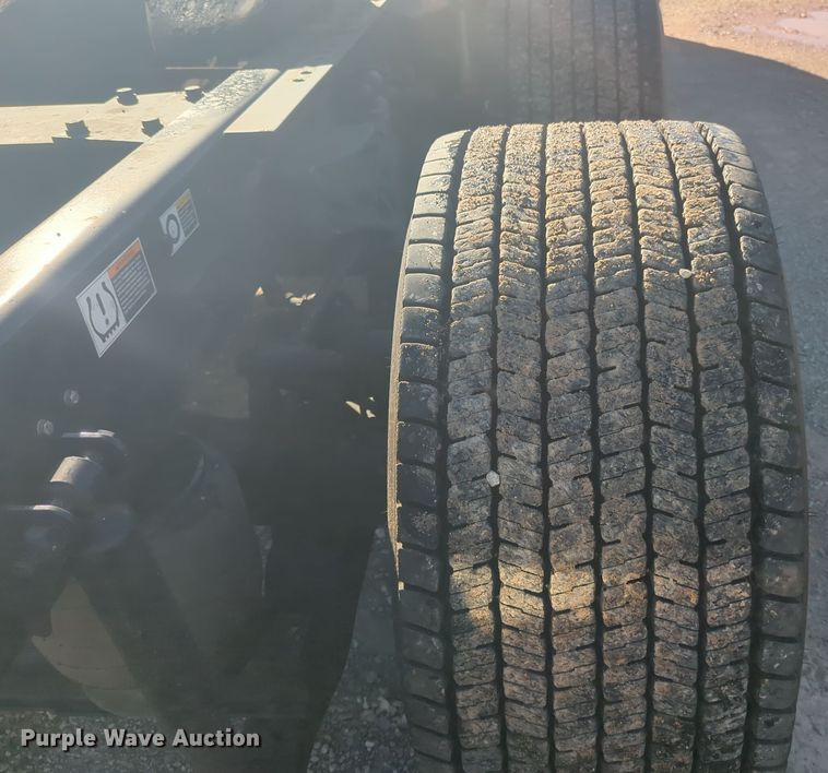 image for item EQ2451 2021 Kenworth T680 semi truck