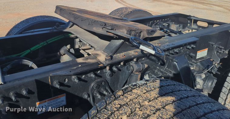 image for item EQ2453 2021 Freightliner Cascadia 126 semi truck