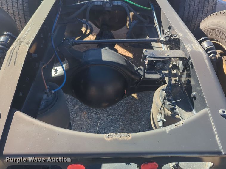 image for item EQ2453 2021 Freightliner Cascadia 126 semi truck