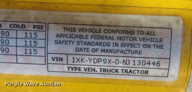 image for item EQ2456 2022 Kenworth T680 semi truck