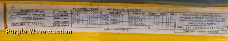 image for item EQ2456 2022 Kenworth T680 semi truck