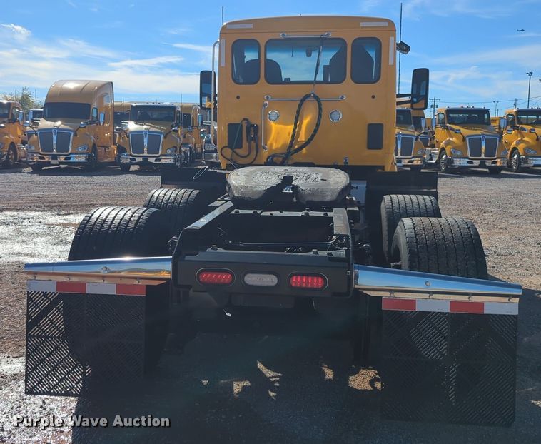 image for item EQ2457 2022 Kenworth T680 semi truck