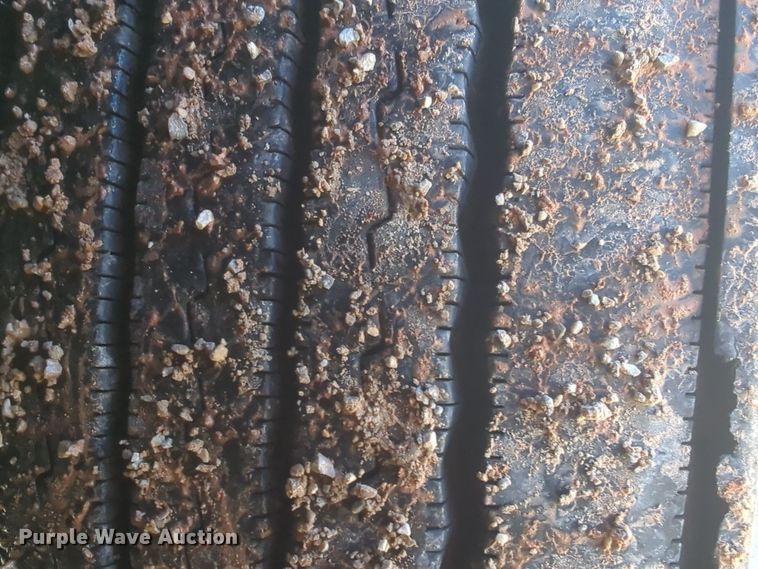 image for item EQ2457 2022 Kenworth T680 semi truck