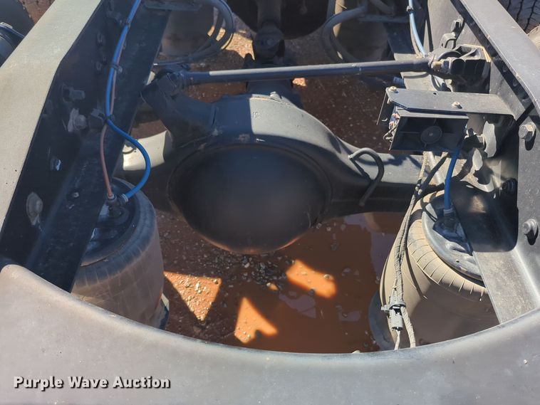 image for item EQ2458 2021 Freightliner Cascadia 126 semi truck