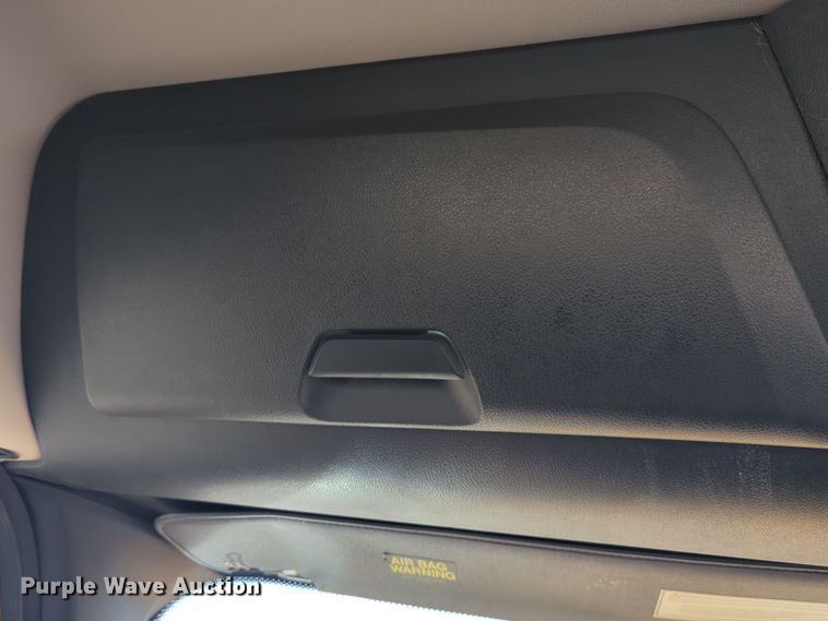 image for item EQ2458 2021 Freightliner Cascadia 126 semi truck