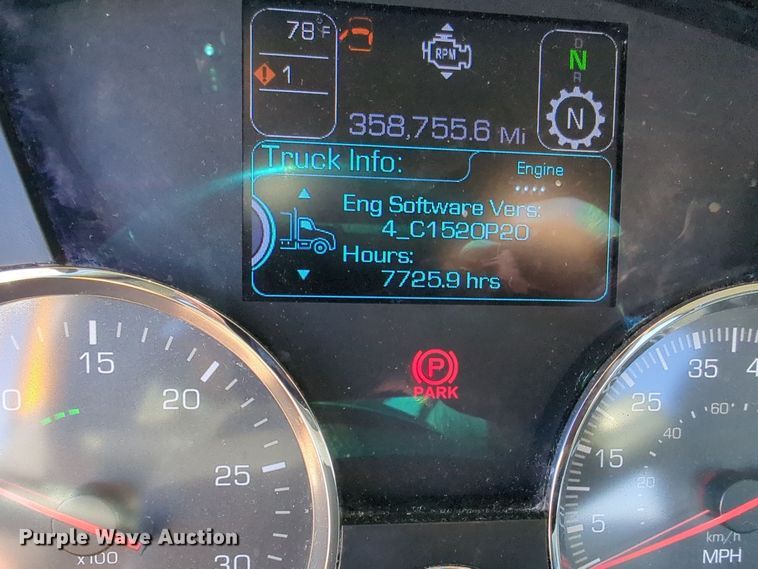 image for item EQ2459 2022 Kenworth T680 semi truck