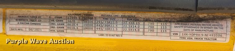 image for item EQ2459 2022 Kenworth T680 semi truck