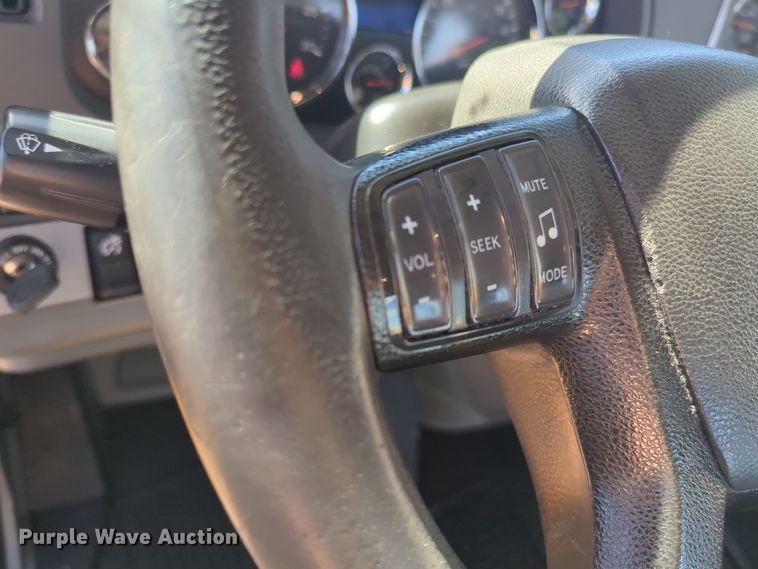 image for item EQ2462 2021 Kenworth T680 semi truck