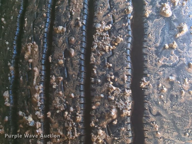 image for item EQ2462 2021 Kenworth T680 semi truck