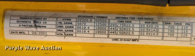 image for item EQ2463 2022 Kenworth T680 semi truck