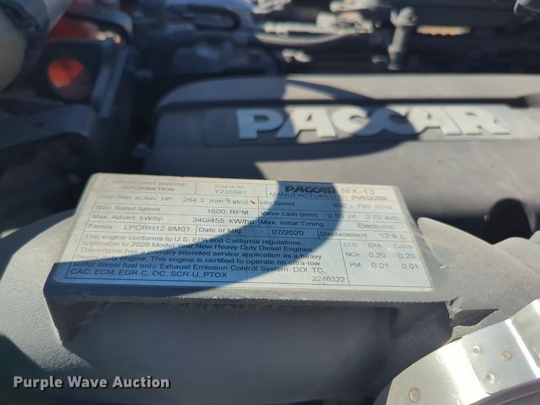 image for item EQ2464 2021 Kenworth T680 semi truck