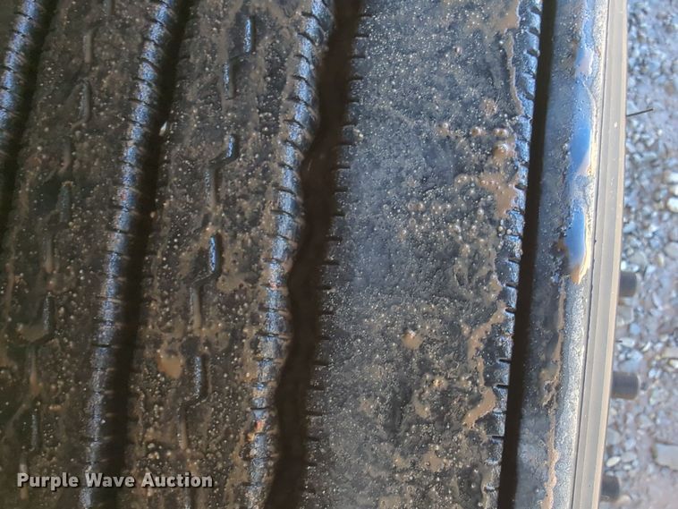 image for item EQ2466 2021 Kenworth T680 semi truck