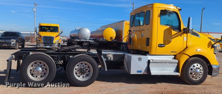 image for item EQ2468 2021 Kenworth T680 semi truck