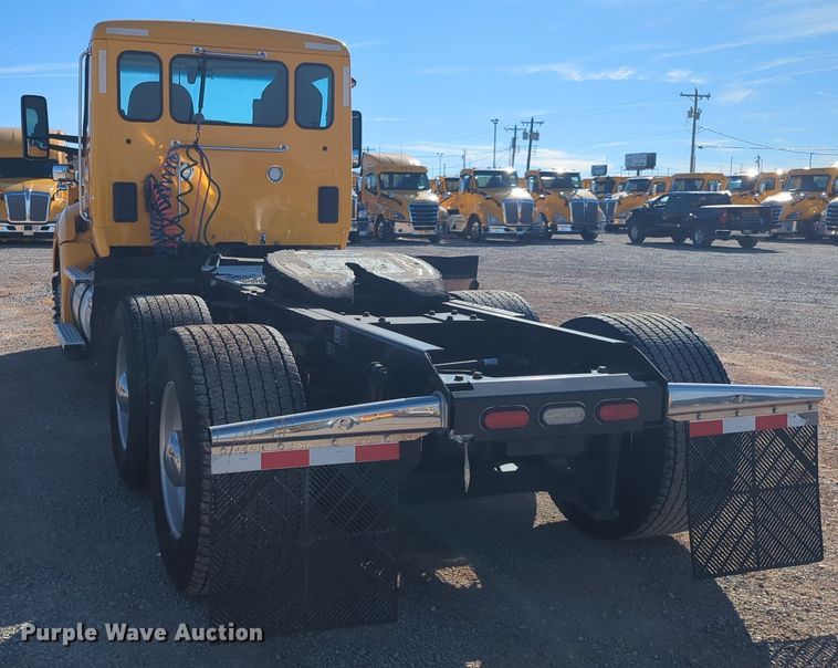 image for item EQ2468 2021 Kenworth T680 semi truck