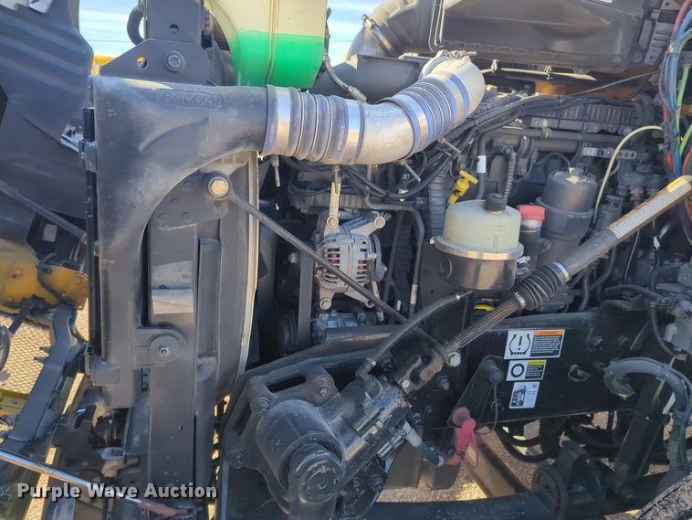 image for item EQ2468 2021 Kenworth T680 semi truck