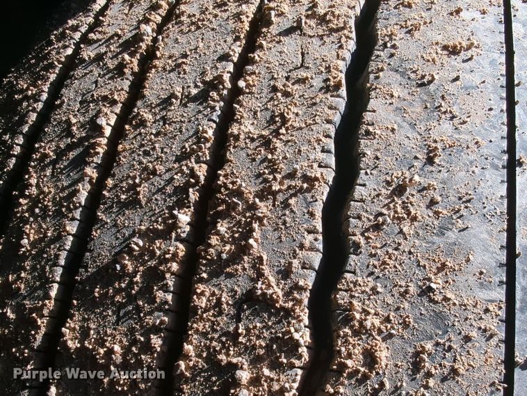 image for item EQ2474 2019 Kenworth T680 semi truck