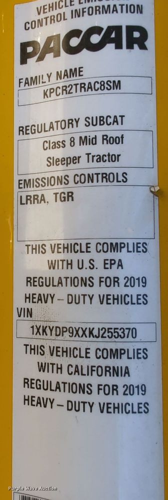 image for item EQ2474 2019 Kenworth T680 semi truck