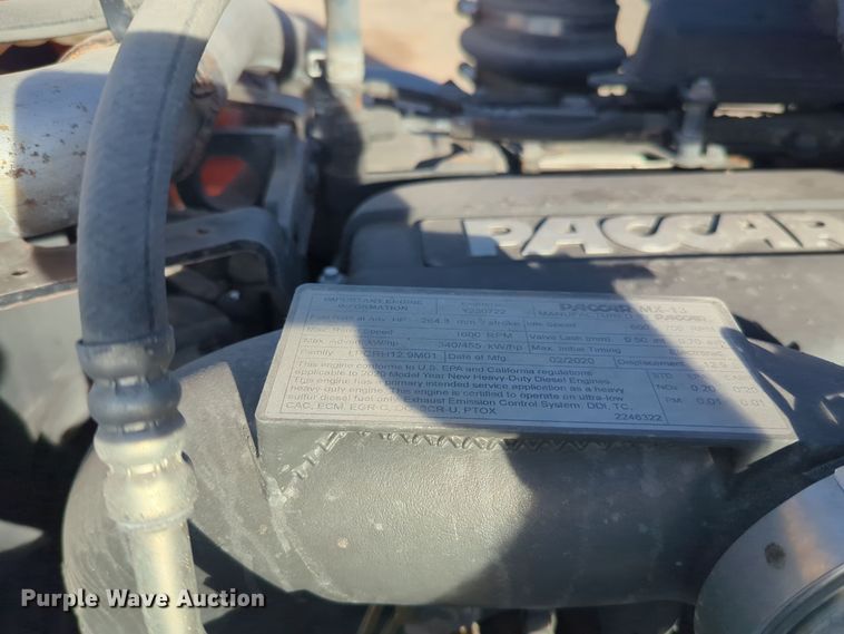 image for item EQ2479 2021 Kenworth T680 semi truck