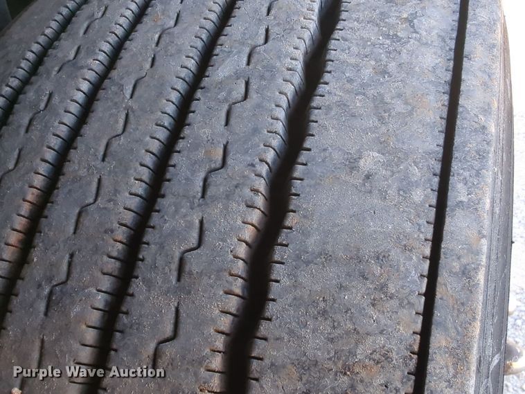 image for item EQ2479 2021 Kenworth T680 semi truck