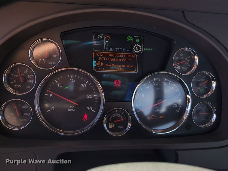 image for item EQ2485 2019 Kenworth T680 semi truck