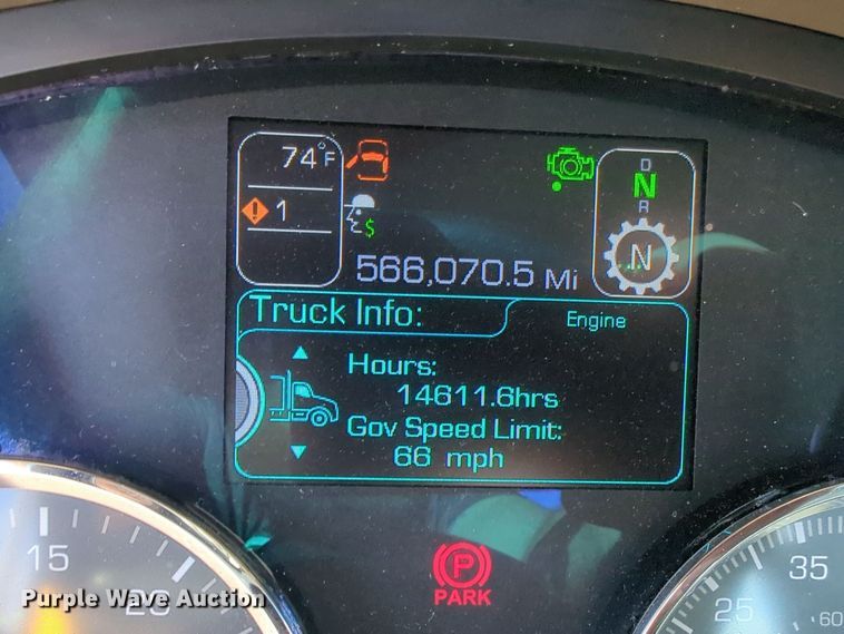 image for item EQ2485 2019 Kenworth T680 semi truck