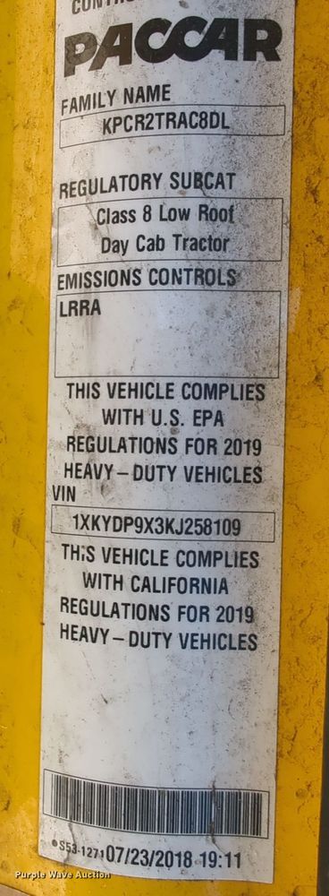 image for item EQ2485 2019 Kenworth T680 semi truck