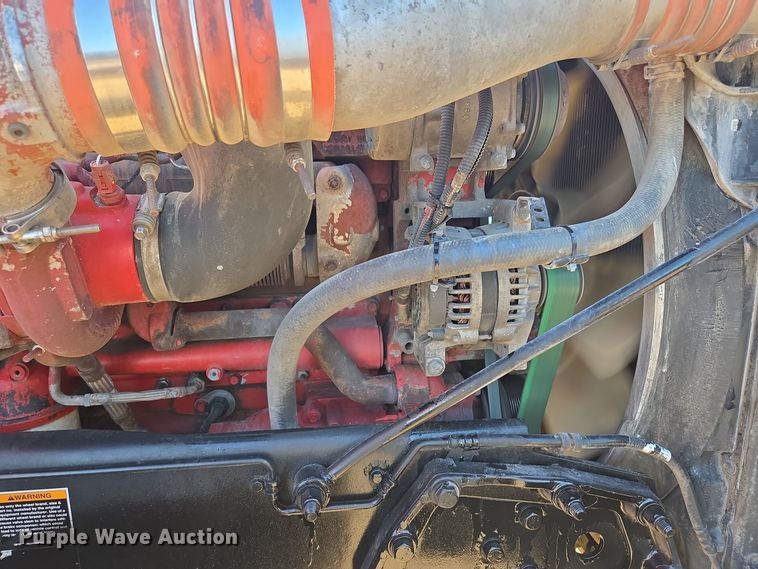 image for item EQ3577 2013 Peterbilt 386 semi truck