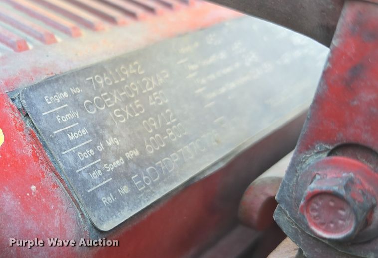 image for item EQ3577 2013 Peterbilt 386 semi truck