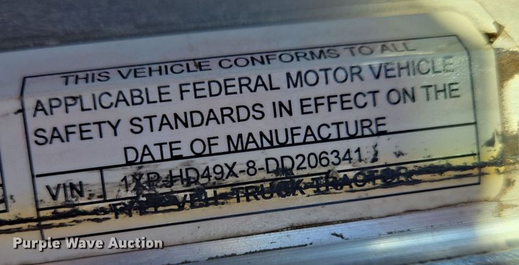 image for item EQ3577 2013 Peterbilt 386 semi truck