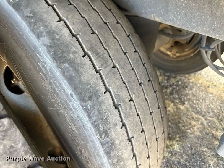 image for item ER8151 2012 Utility VS2RA refrigerated van trailer