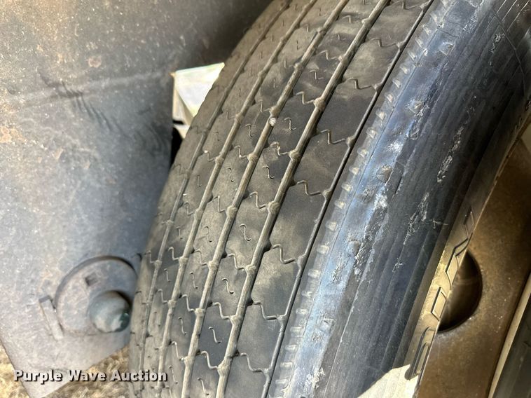 image for item ER8151 2012 Utility VS2RA refrigerated van trailer