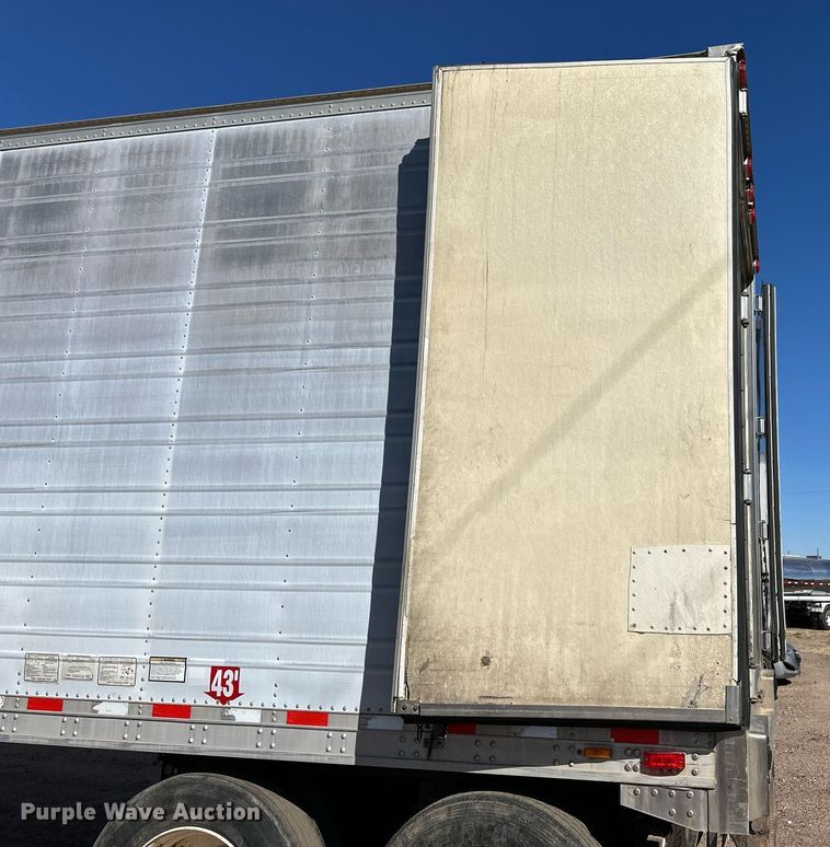 image for item ER8152 2002 Great Dane 7811T7-1A-53 refrigerated van trailer