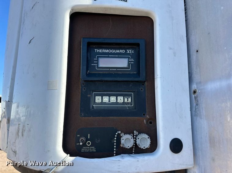 image for item ER8152 2002 Great Dane 7811T7-1A-53 refrigerated van trailer