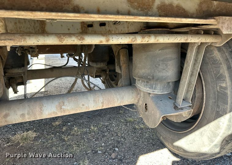 image for item ER8152 2002 Great Dane 7811T7-1A-53 refrigerated van trailer