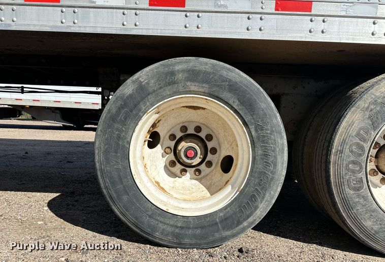 image for item ER8152 2002 Great Dane 7811T7-1A-53 refrigerated van trailer