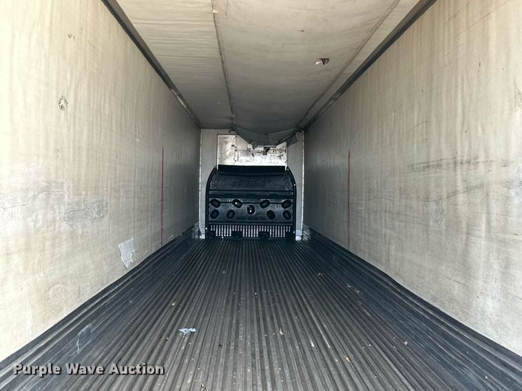 image for item ER8154 2005 Utility VS2RA refrigerated van trailer