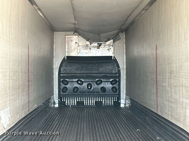 image for item ER8154 2005 Utility VS2RA refrigerated van trailer