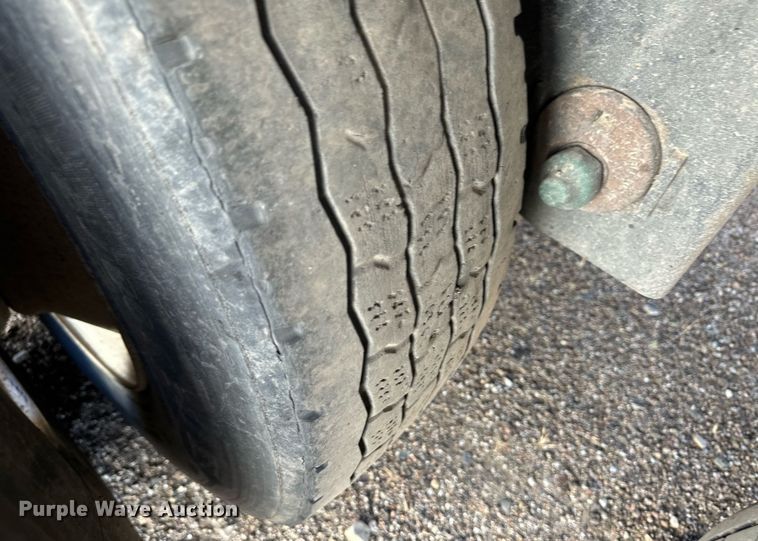 image for item ER8154 2005 Utility VS2RA refrigerated van trailer