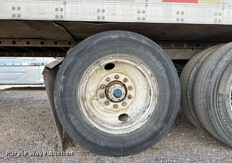 image for item ER8154 2005 Utility VS2RA refrigerated van trailer