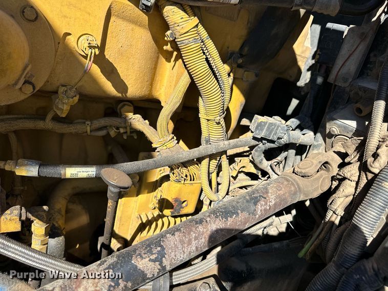 image for item ER8156 2006 Peterbilt 379 semi truck