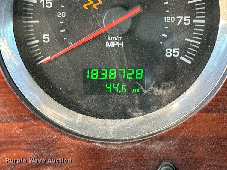 image for item ER8157 2006 Kenworth W900B semi truck