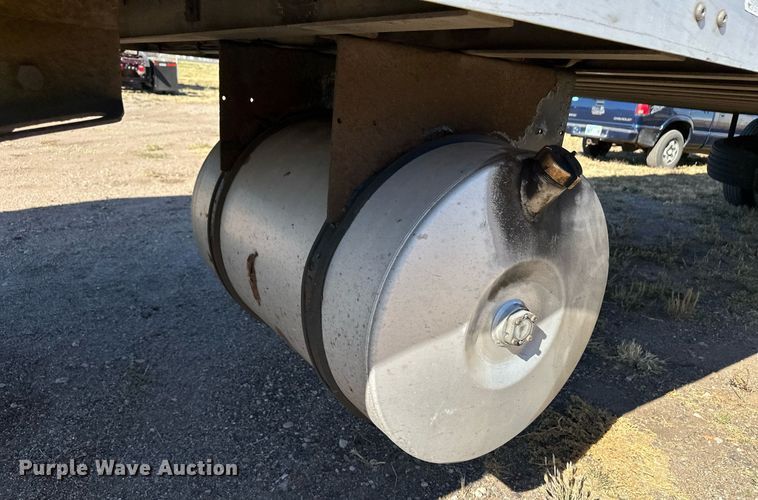 image for item ER8158 2013 Wabash RFALHSA refrigerated van trailer