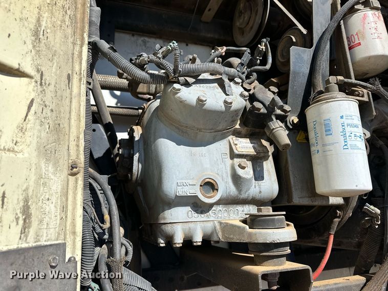 image for item ER8158 2013 Wabash RFALHSA refrigerated van trailer