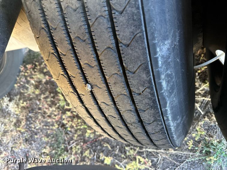 image for item ER8158 2013 Wabash RFALHSA refrigerated van trailer