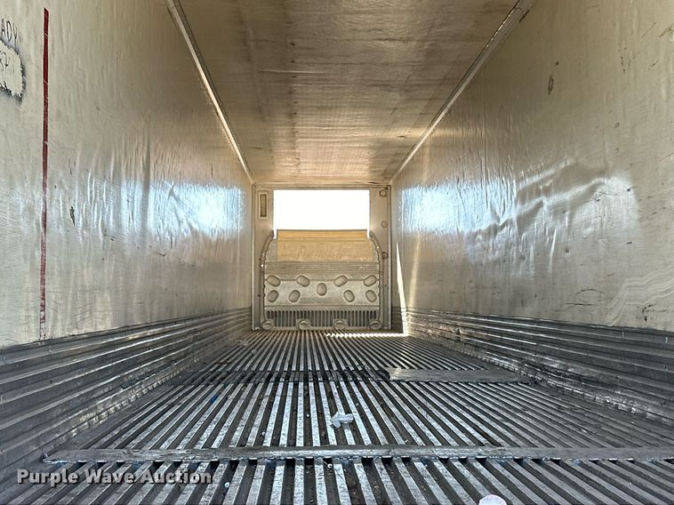 image for item ER8159 2004 Great Dane 7811TZ-1A refrigerated van trailer