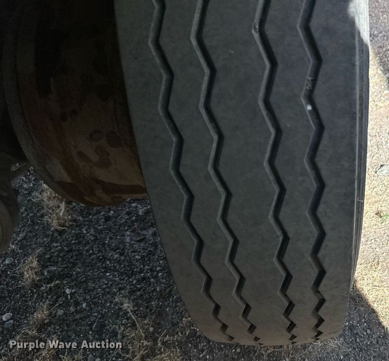 image for item ER8159 2004 Great Dane 7811TZ-1A refrigerated van trailer