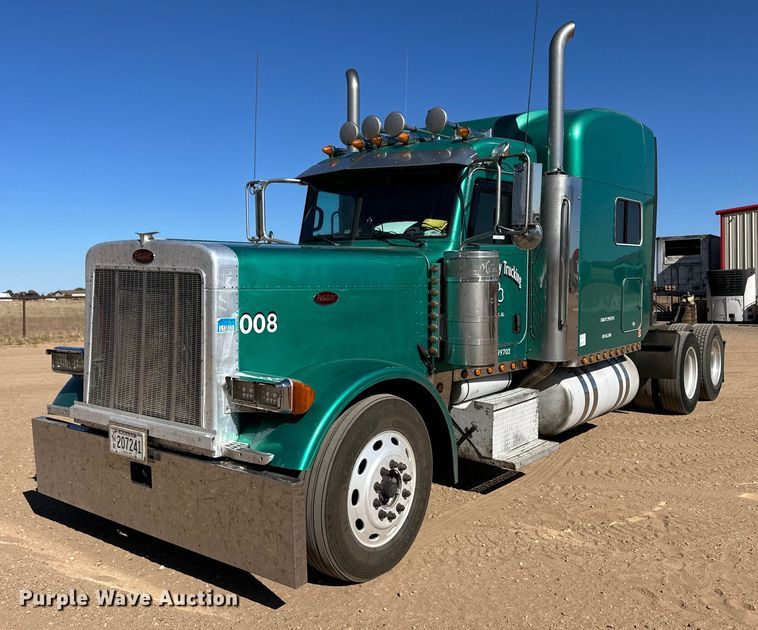 image for item ER8161 2006 Peterbilt 379 semi truck