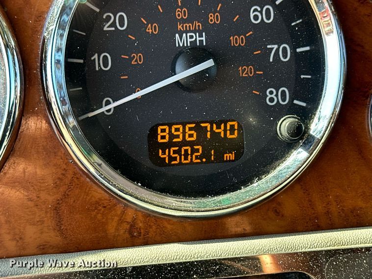 image for item ER8161 2006 Peterbilt 379 semi truck