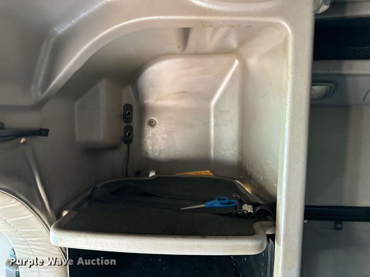 image for item ER8161 2006 Peterbilt 379 semi truck